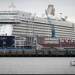 Στο λιμάνι του Πειραιά κατέπλευσε στις 05:00 το κρουαζιερόπλοιο «Mein Schiff 6»