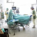 Κορωνοϊός: Ασθενείς που νοσηλεύθηκαν, μπορεί να παρουσιάζουν συμπτώματα επί μήνες