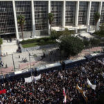 Δίκη Χρυσής Αυγής: Περίπου 15.000 άτομα έχουν συγκεντρωθεί στην ευρύτερη περιοχή του Εφετείου