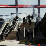 Σήμερα, η αστυνομία κυνήγησε τους μαθητές με δακρυγόνα μέχρι το Mall (ΒΙΝΤΕΟ)