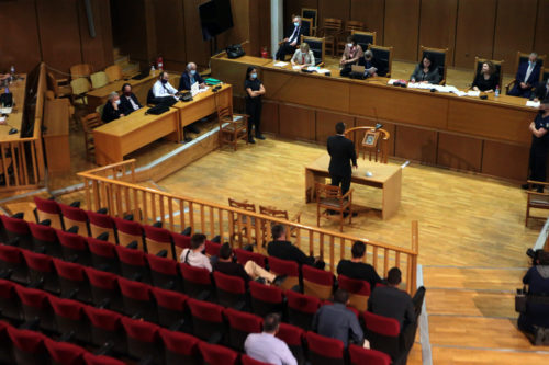 Δίκη Χρυσής Αυγής: «Να κρατήσετε “πισινή”», είπε στο δικαστήριο ο συνήγορος του Χρήστου Παππά