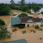 Βιετνάμ: Τουλάχιστον 93 νεκροί και 30 αγνοούμενοι από πλημμύρες σε ένα μήνα