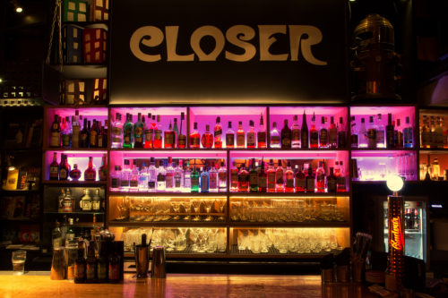 To Closer Bar στηρίζει τον Οκτώβριο ως μήνα πρόληψης του καρκίνου του μαστού με το #CloserGoesPink