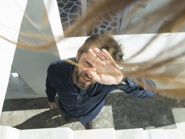 Ανέστης Αζάς: «Θα γίνουν πολύ ωραία πράγματα στο θέατρο, έστω και με περιορισμένο αριθμό θεατών»