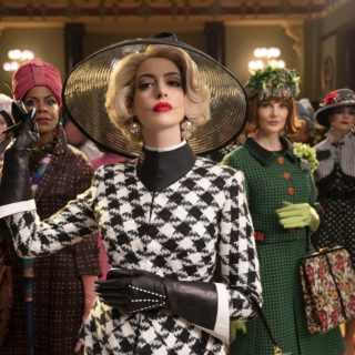 Αποκλειστικό: Η Αν Χάθαγουεϊ επιστρέφει ως υπέρτατη κακιά στις «Μάγισσες» (ΒΙΝΤΕΟ)