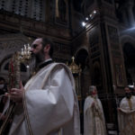 Ιερά Σύνοδος: «Δεν είναι δικαίωμά τους να ζητούν την κρατική απαγόρευσή της Θείας Κοινωνίας»