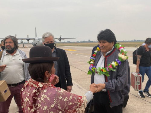 Έβο Μοράλες: Επέστρεψε στη Βολιβία μετά από έναν χρόνο εξορίας