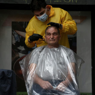 Το κούρεμα για τους αποκλεισμένους σημαίνει φροντίδα