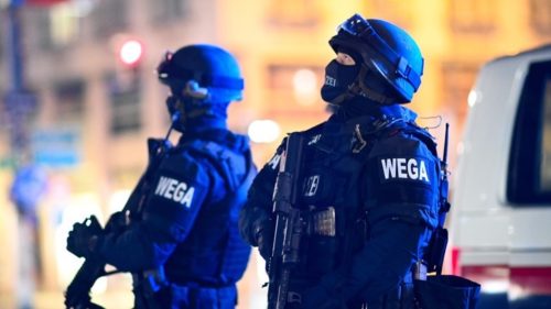 Βιέννη: Τέσσερις πολίτες και ο δράστης νεκροί ύστερα από τρομοκρατική επίθεση