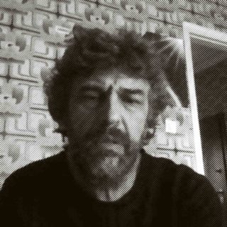 «Δεν τα κάνουν τα λόκνταουν όπως παλιά»: Η χρονιά της πανδημίας μέσα από τα ποστ του Κώστα Κουτσολέλου