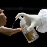 Ανησυχία εκφράζουν οι επιστήμονες για την αλόγιστη χρήση αντισηπτικών