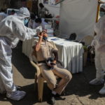 Ινδία: Τα 9,8 εκατομμύρια έφθασαν τα κρούσματα του νέου κορωνοϊού