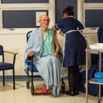 Κορωνοϊός: Αυξάνονται οι πιέσεις στον Ευρωπαϊκό Οργανισμό Φαρμάκων για έγκριση του εμβολίου της Pfizer