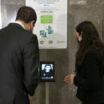 Λειτουργία σταθμού βιντεοεπικοινωνίας για κωφούς και βαρήκοους στον σταθμό Μετρό Συντάγματος