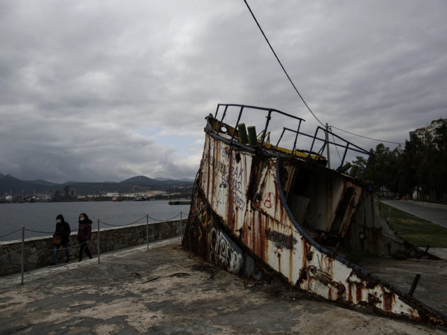 Όταν η κοινωνική κρίση τροφοδοτεί την υγειονομική…