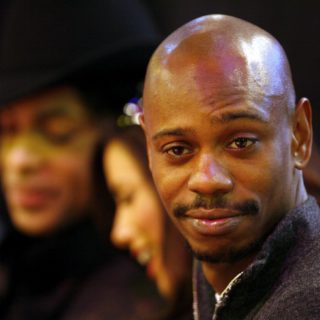 Το 2020 μάθαμε ότι ο Ντέιβ Σαπέλ είναι κάτι παραπάνω από ένας κωμικός