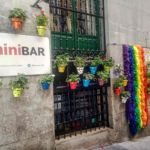 Ισπανία- Kορωνοϊός: Μπαρ στη Μαδρίτη ζητά από τους τακτικούς του πελάτες να προπληρώσουν τα ποτά τους