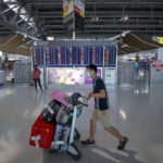 Η προϋπόθεση εμβολιασμού για τα ταξίδια στο εξωτερικό οδηγεί σε διακρίσεις