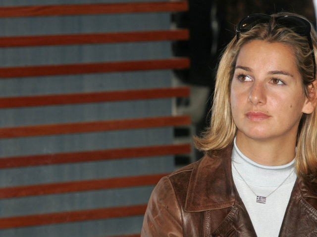 Η Σοφία Μπεκατώρου είναι πιο δυνατή από την κοινωνία