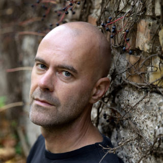 Πώς Κάνουν Σεξ τα Χέλια; Και Γιατί το Μεγάλο Μυστήριο της Ζωής τους Οδήγησε σε Ένα Συγκινητικό Διεθνές Bestseller;