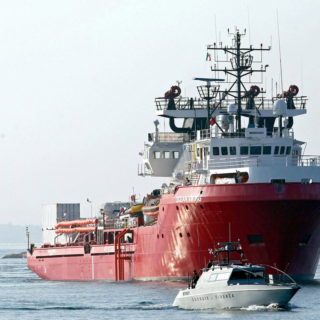 Η Ιταλία ζητά ανακατανομή των προσφύγων και των μεταναστών στην ΕΕ