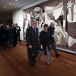 Η οικογένεια Ροκφέλερ απέσυρε από την έδρα του ΟΗΕ ταπετσαρία με την Γκερνίκα του Πικάσο