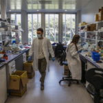 «Τείχος ανοσίας»: Πέντε λόγοι που είναι δύσκολο να «χτιστεί»