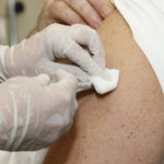 Ο Γ. Γεροτζιάφας προτείνει τον κατά προτεραιότητα εμβολιασμό όσων έχουν θρομβώσεις και αγγειακά νοσήματα