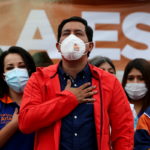 Εκλογές στον Ισημερινό: Ο σοσιαλιστής Αντρές Αράους και ο αριστερός Γιάκου Πέρες στον 2ο γύρο