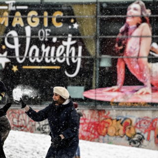 Στην Βόρεια Ευρώπη στρώθηκε το χιόνι