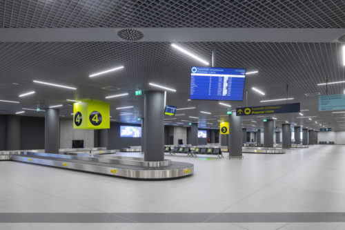 «Βουτιά» 83% στην επιβατική κίνηση στα ελληνικά αεροδρόμια