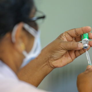 Πότε θα εμβολιαστούν όσοι έχασαν το ραντεβού τους λόγω κακοκαιρίας