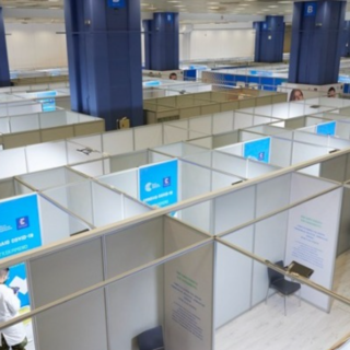 Ξεκινά ο εμβολιασμός για τις ηλικίες 60-64 με το εμβόλιο της Astra Zeneca