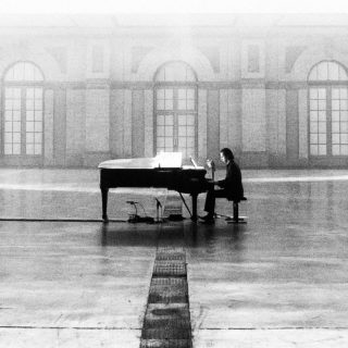 Στη μοναξιά του Alexandra Palace. Μια προσευχή μέσα από το κενό.