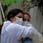 Τρεις στους τέσσερις ασθενείς Covid-19 έχουν συμπτώματα για αρκετές εβδομάδες