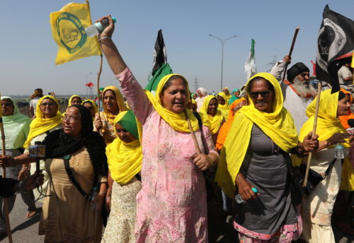 Ινδία-Ημέρα της Γυναίκας: Χιλιάδες γυναίκες ενώνονται με τους αγρότες και διαδηλώνουν κατά της κυβέρνησης Μόντι