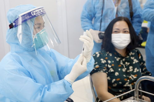 Βιετνάμ: Άρχισε η εκστρατεία μαζικής ανοσοποίησης στη χώρα