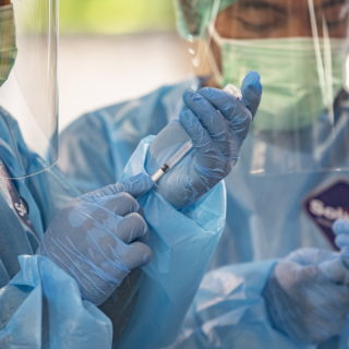 Έρχεται η σειρά των εκπαιδευτικών για τον υποχρεωτικό εμβολιασμό – Σκέψεις για αποκλεισμό ανεμβολίαστων φοιτητών