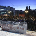 Χιλιάδες άνθρωποι στο δρόμο διαμαρτυρόμενοι για τις πολιτικές της κυβέρνησης [ΒΙΝΤΕΟ]