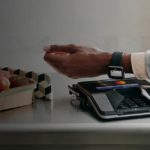 Ποια είναι η πληρωμή που δε θα ξεχάσεις ποτέ, στο πιο απίθανο μέρος και με τον πιο απίστευτο τρόπο;