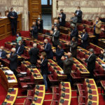 Τη σύσταση προανακριτικής επιτροπής κατά του Νίκου Παππά για τις τηλεοπτικές άδειες 2015-2016 αποφάσισε η Βουλή