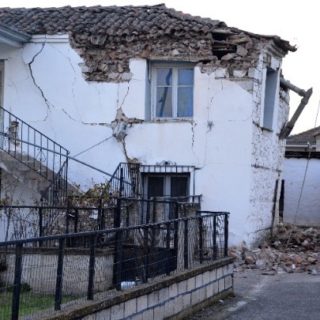 Λάρισα: Θολότητα στο πόσιμο νερό, λόγω του σεισμού