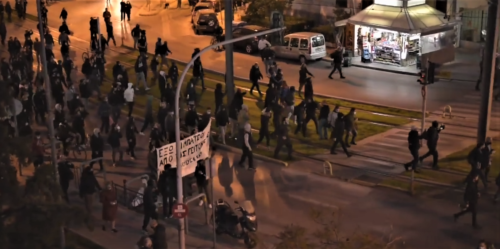 Νέα Σμύρνη: Επίθεση της αστυνομίας και στην πορεία διαμαρτυρίας [ΒΙΝΤΕΟ]