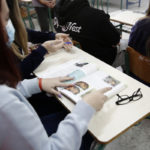 Μήνυση κατέθεσαν γονείς στο Ρέθυμνο, γιατί δεν επιτρέπεται στους μαθητές που δεν κάνουν self test να παρακολουθήσουν μαθήματα