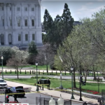 Πυροβολισμοί στο Καπιτώλιο: Αυτοκίνητο έπεσε πάνω στην πύλη – Τρεις τραυματίες [ΒΙΝΤΕΟ]