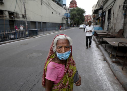 Ινδία-Κορωνοϊός: Νέο ρεκόρ μολύνσεων και θανάτων σε διάστημα 24 ωρών