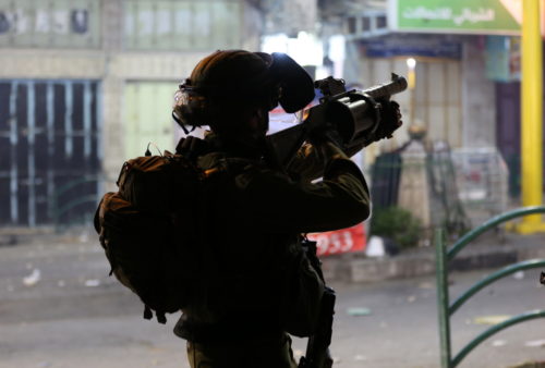 Ένας Παλαιστίνιος σκοτώθηκε από τον ισραηλινό στρατό κατά τη διάρκεια επιδρομής στην πόλη Τζενίν
