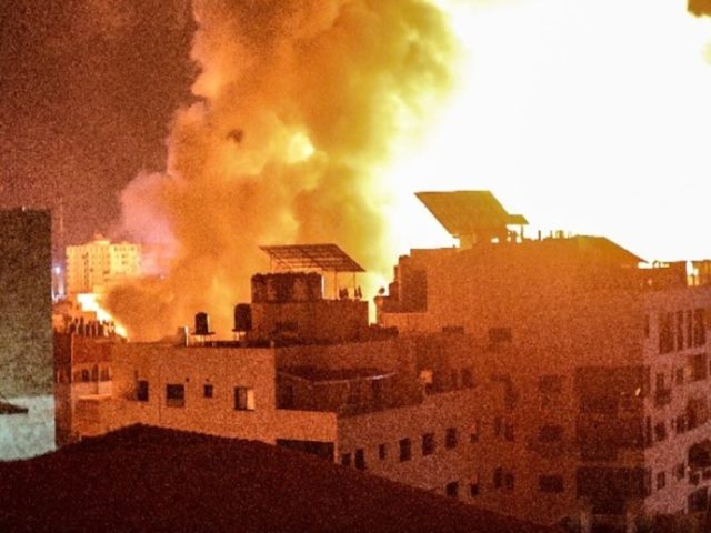 Στη Γάζα γίνεται η φονικότερη σύρραξη από το ’14 και η διεθνής κοινότητα κωφεύει