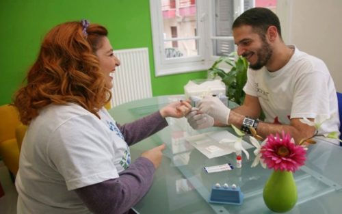 Δωρεάν έλεγχοι για τον HIV από τον ΕΟΔΥ και το Σύλλογο Οροθετικών Ελλάδος «Θετική Φωνή»