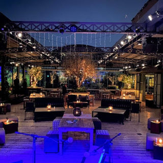 Open Call: Το Gazarte θα διαθέσει δωρεάν το Roof Stage του σε ιδιώτες καλλιτέχνες